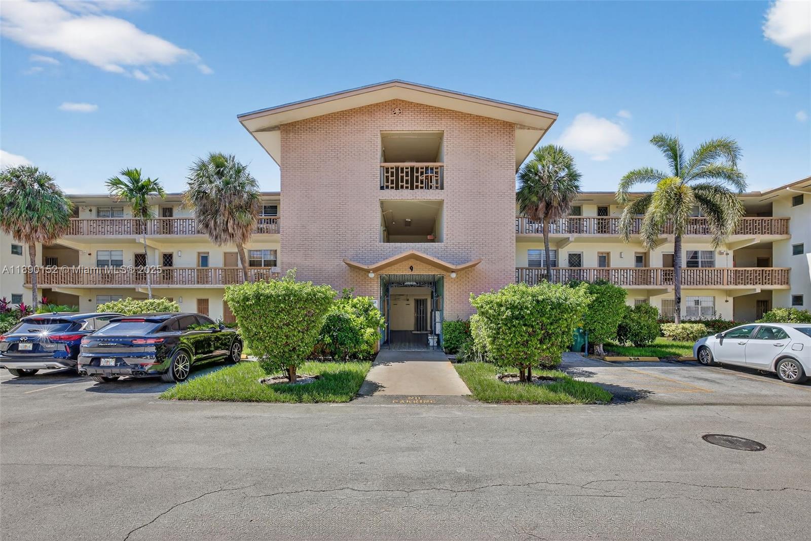 1355 NE 167th St #214