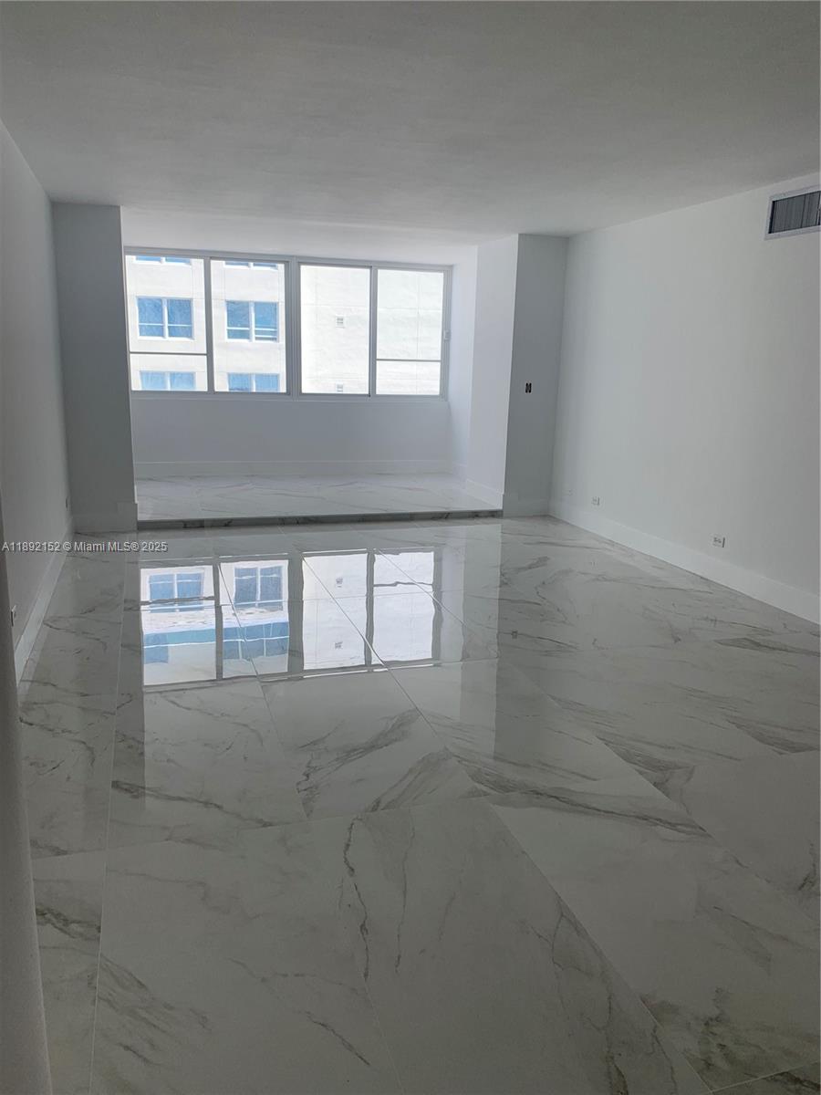 5005 Collins Ave Miami Beach, FL 33140