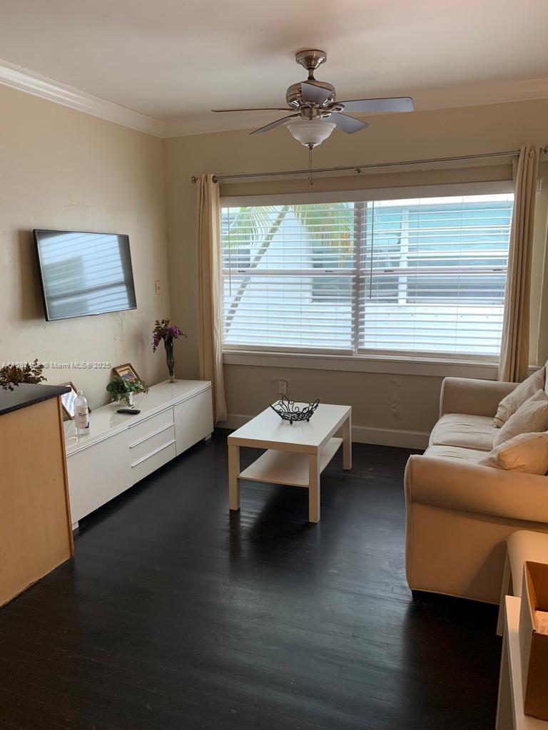 1555 Pennsylvania Ave #103
