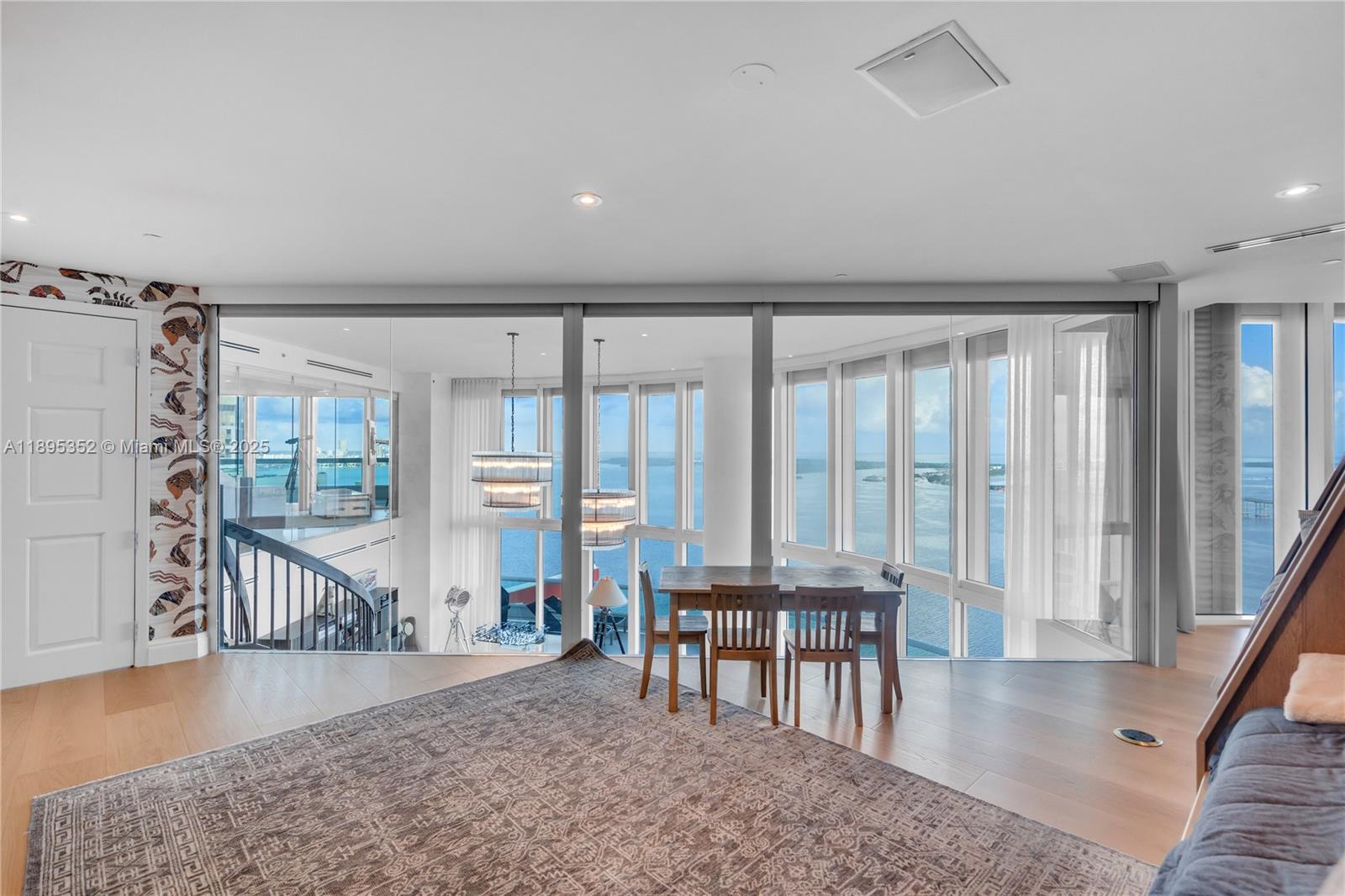 1643 Brickell Ave #3501 Miami, FL 33129 1643 Brickell Ave #3501 Miami, FL 33129