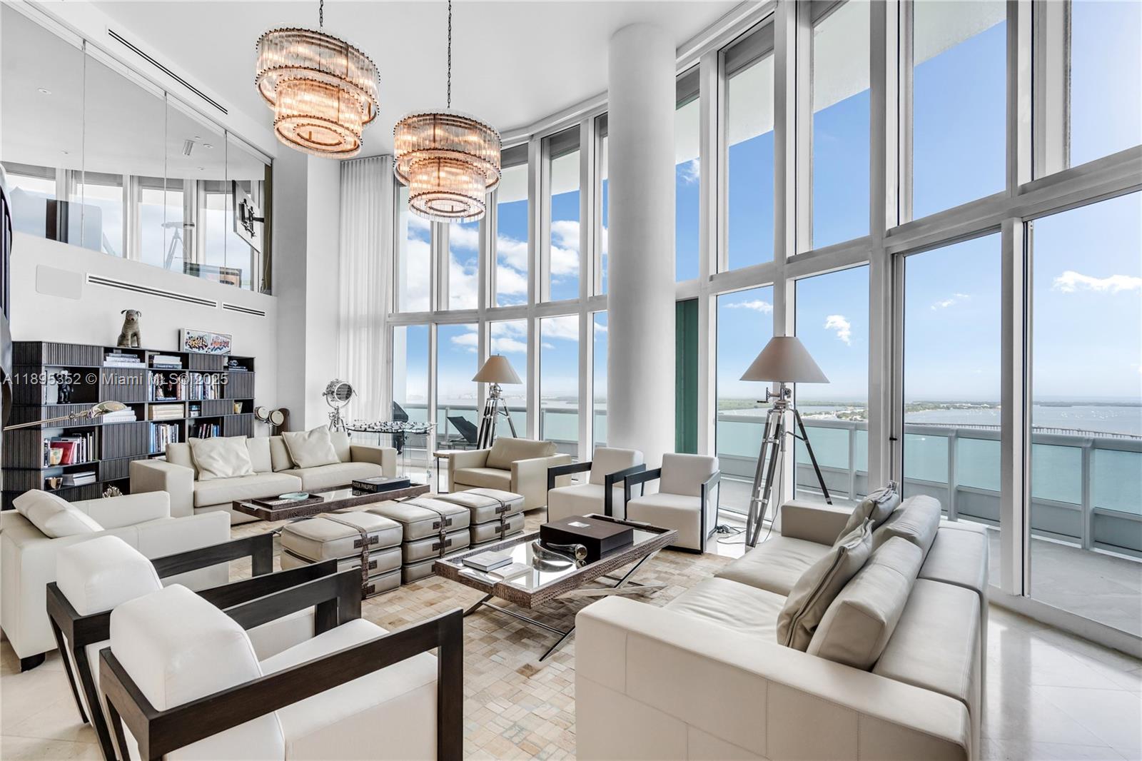 1643 Brickell Ave #3501 Miami, FL 33129 1643 Brickell Ave #3501 Miami, FL 33129