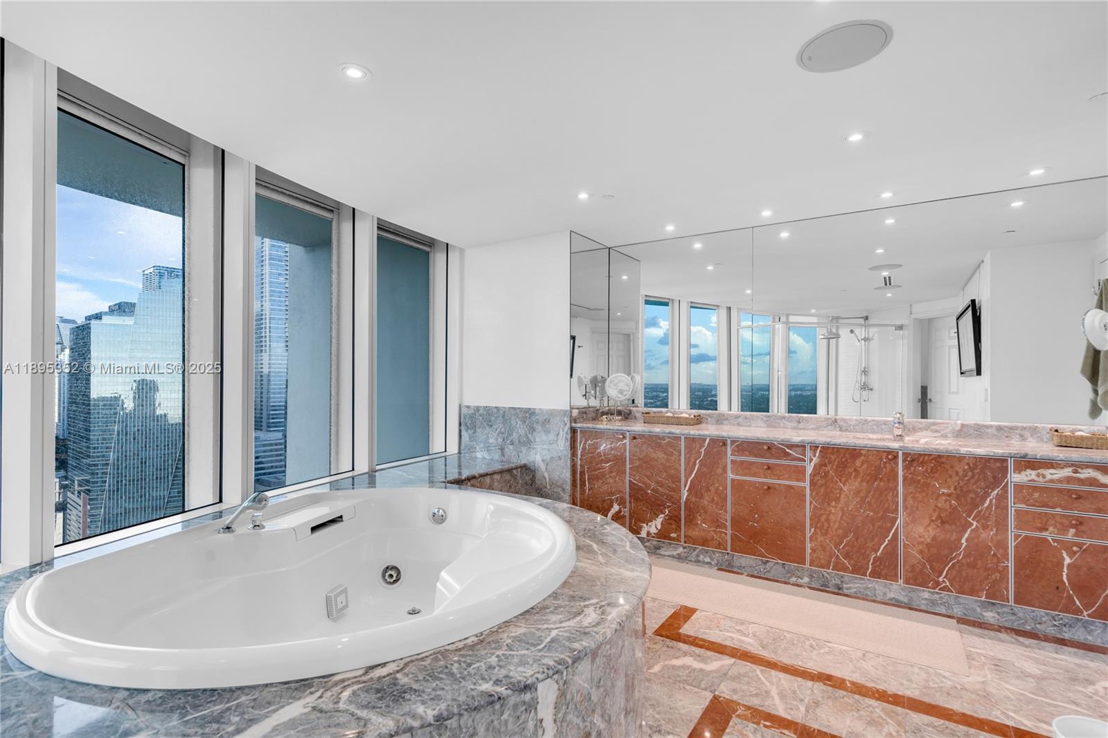 1643 Brickell Ave #3501 Miami, FL 33129 1643 Brickell Ave #3501 Miami, FL 33129