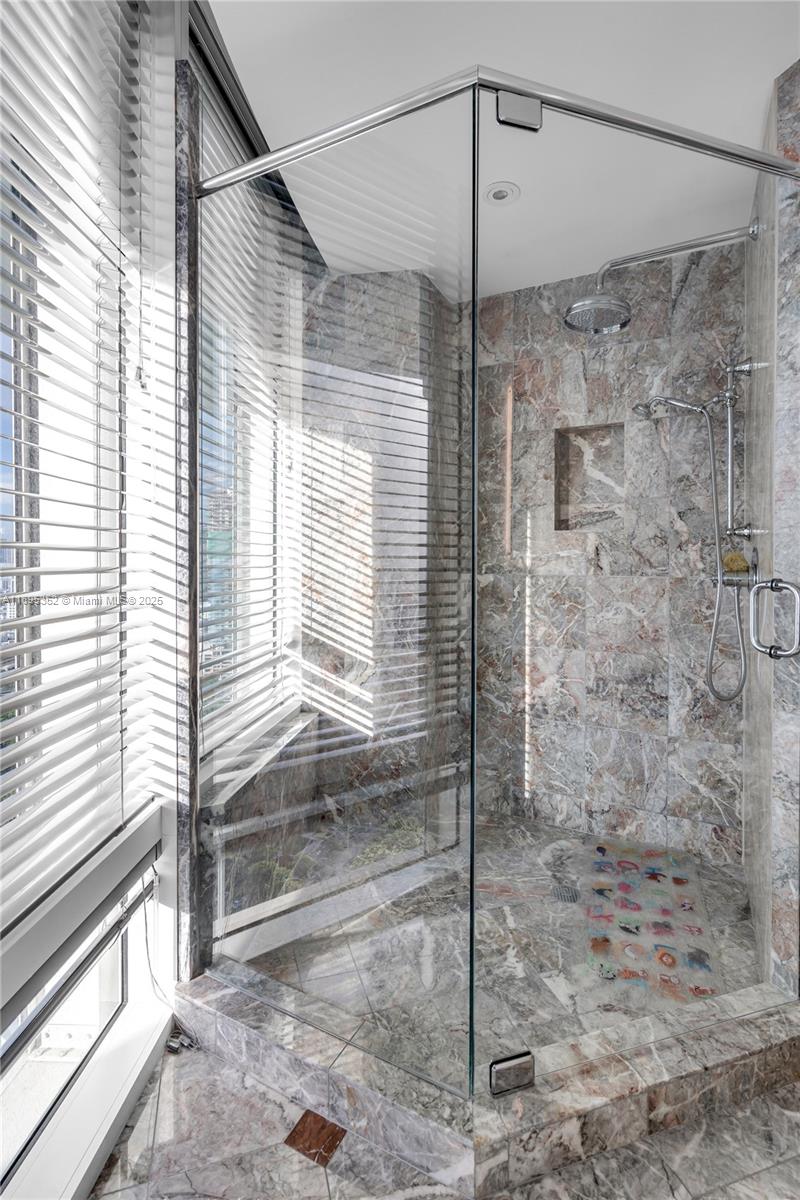 1643 Brickell Ave #3501 Miami, FL 33129 1643 Brickell Ave #3501 Miami, FL 33129