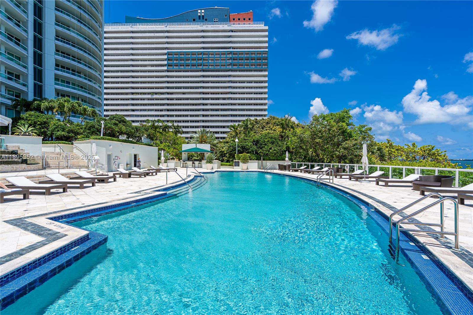 1643 Brickell Ave #3501 Miami, FL 33129 1643 Brickell Ave #3501 Miami, FL 33129