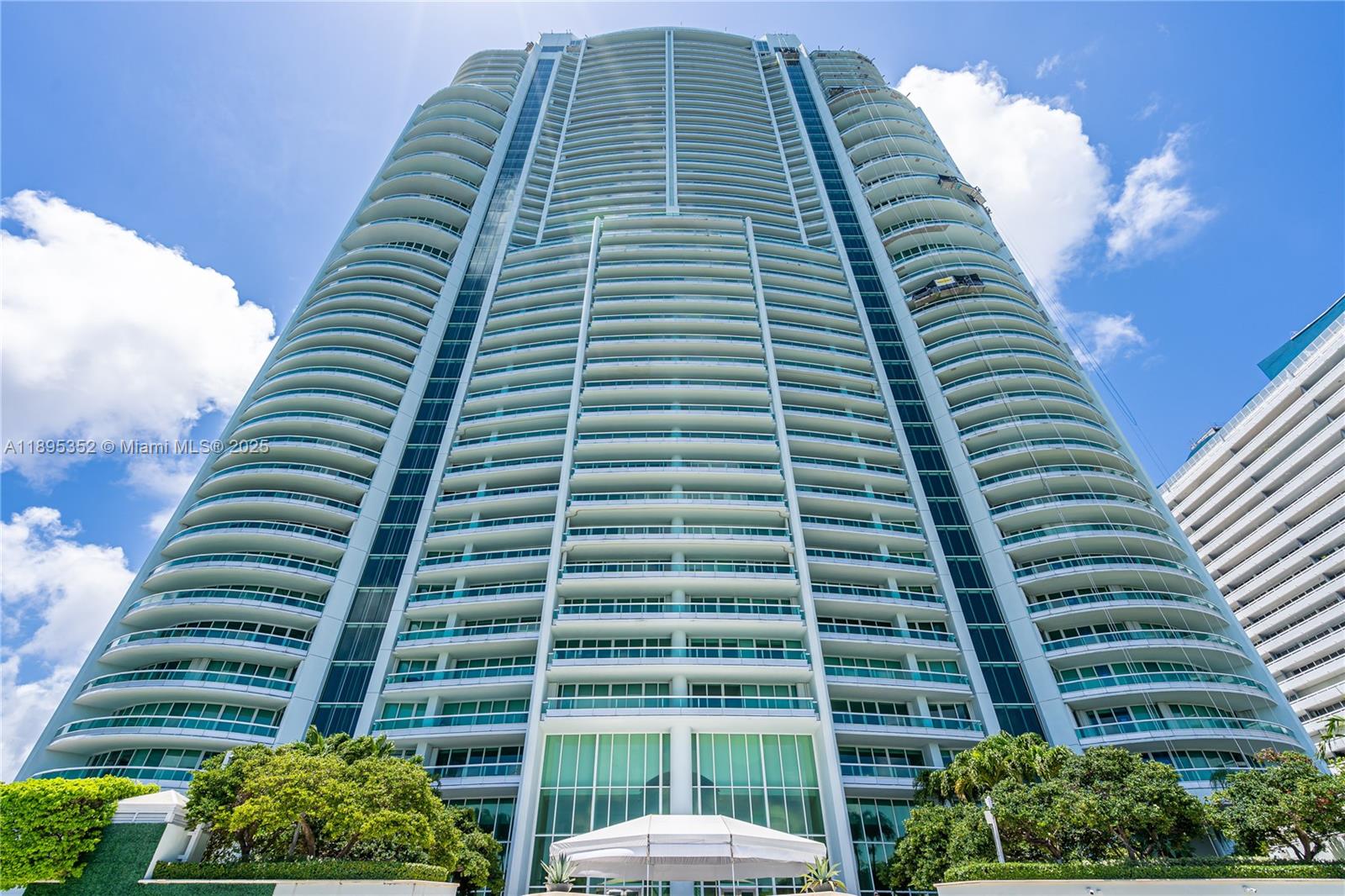 1643 Brickell Ave #3501 Miami, FL 33129 1643 Brickell Ave #3501 Miami, FL 33129