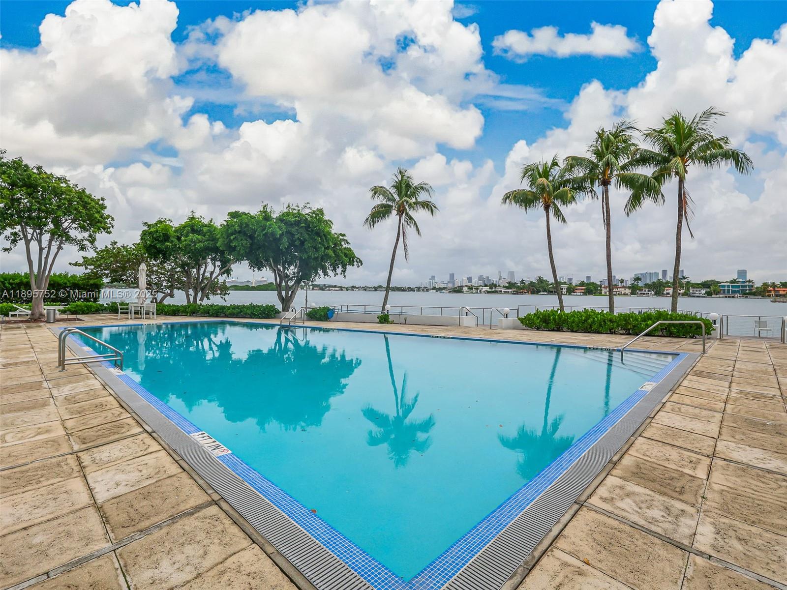 3 Island Ave #14A Miami Beach, FL 33139