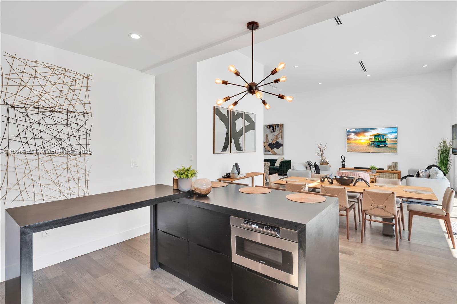 520 NW 41st St Miami, FL 33127