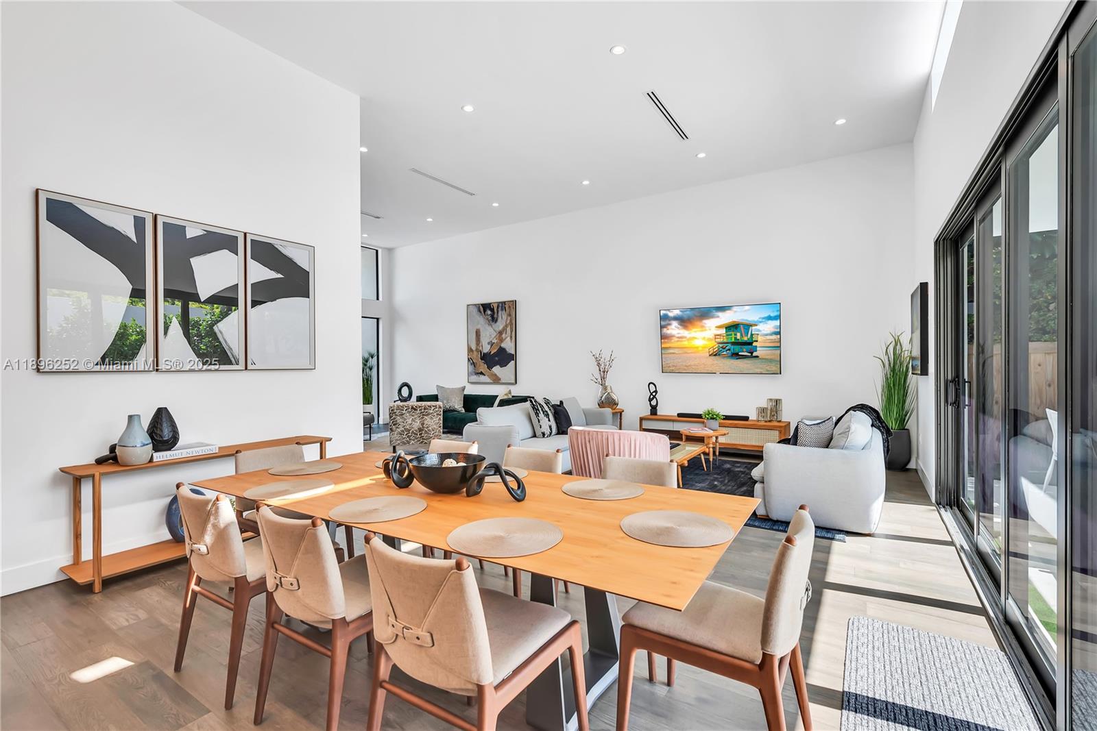 520 NW 41st St Miami, FL 33127