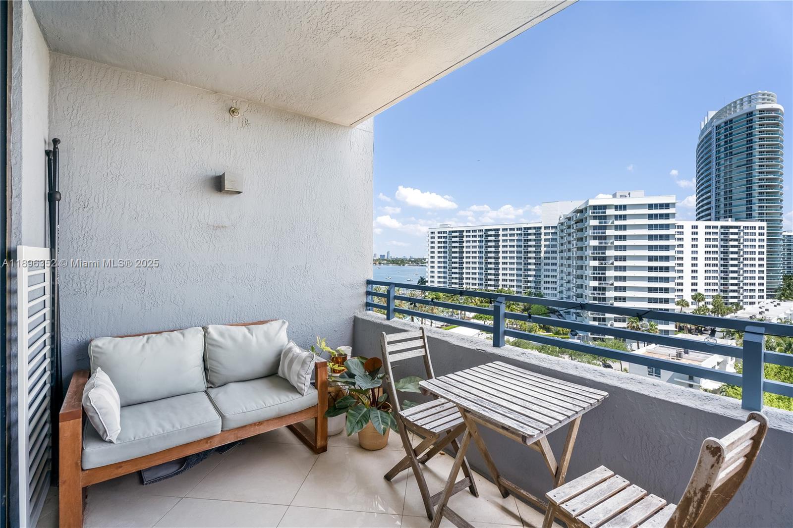 1330 West Ave #905 Miami Beach, FL 33139