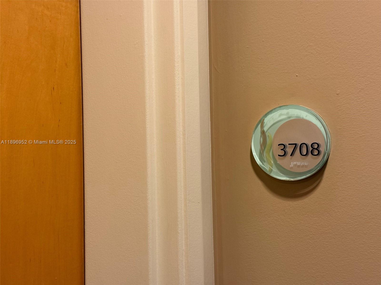 image Vizcayne North3