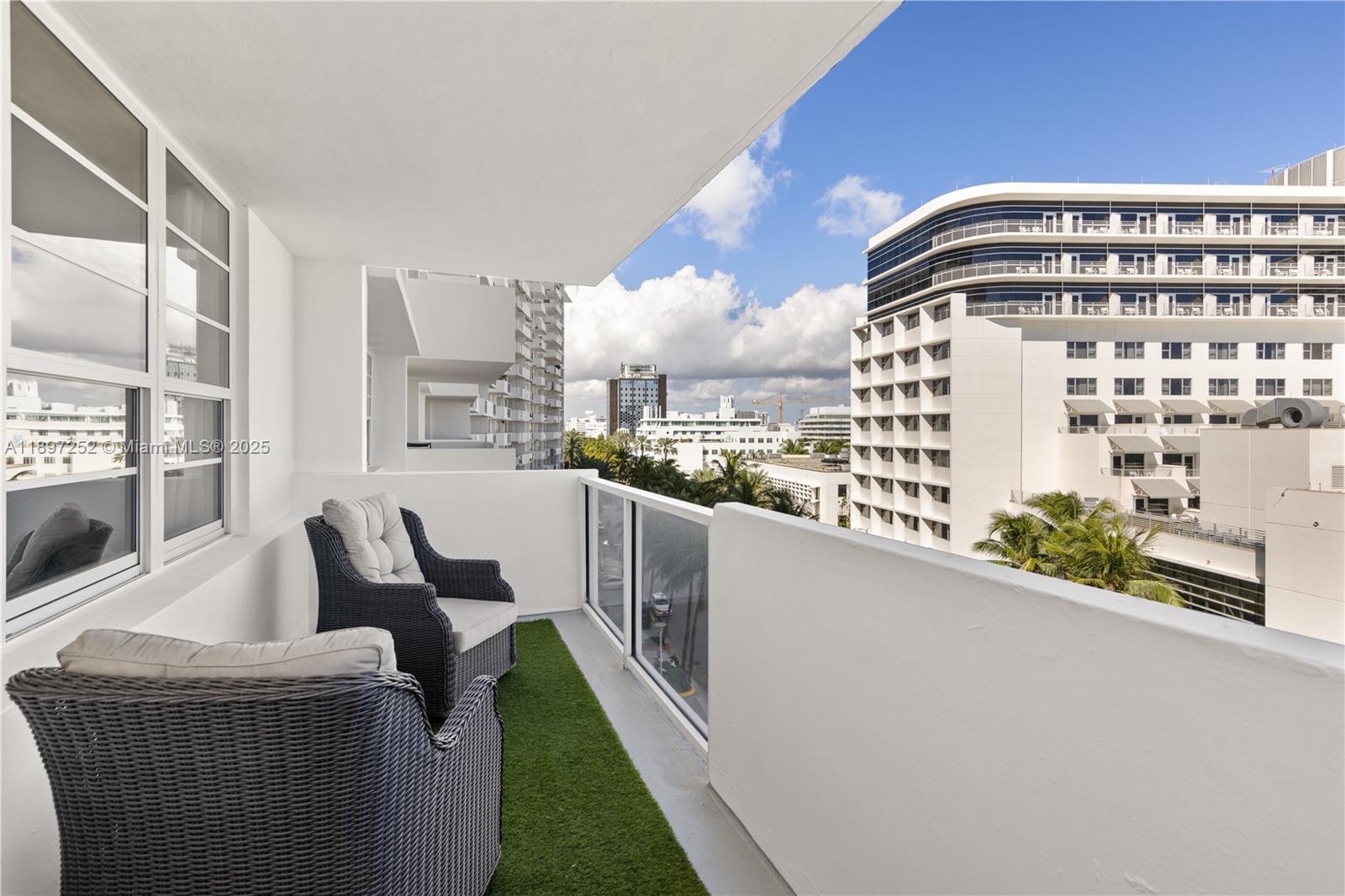 100 Lincoln Rd #643