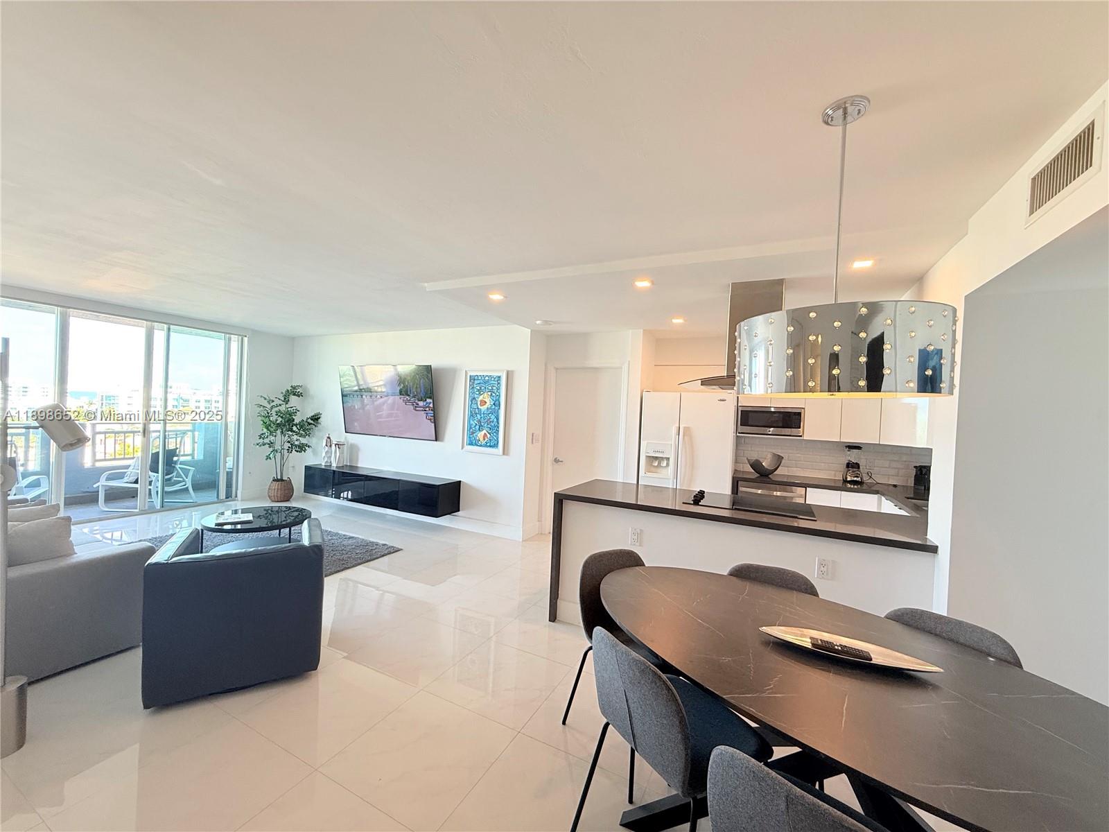 image Yacht Club At Portofino18