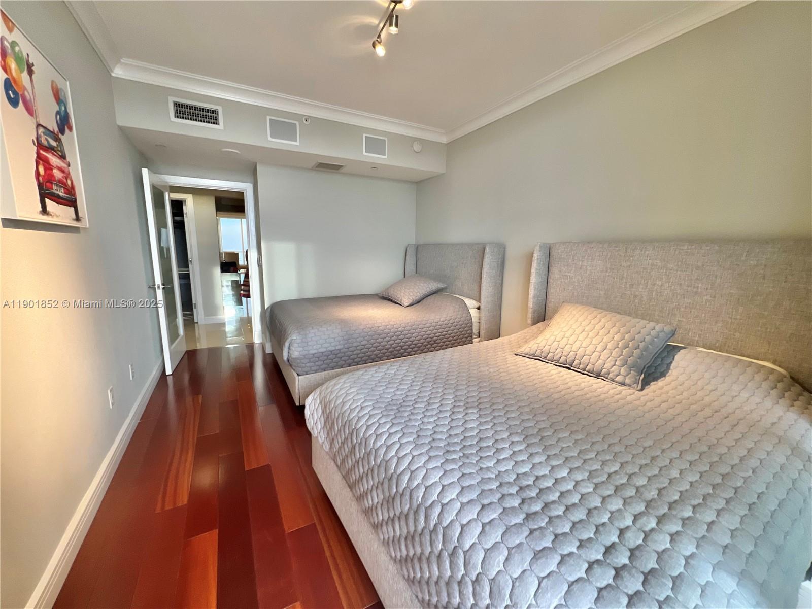 17875 Collins Ave #4305 Sunny Isles Beach, FL 33160