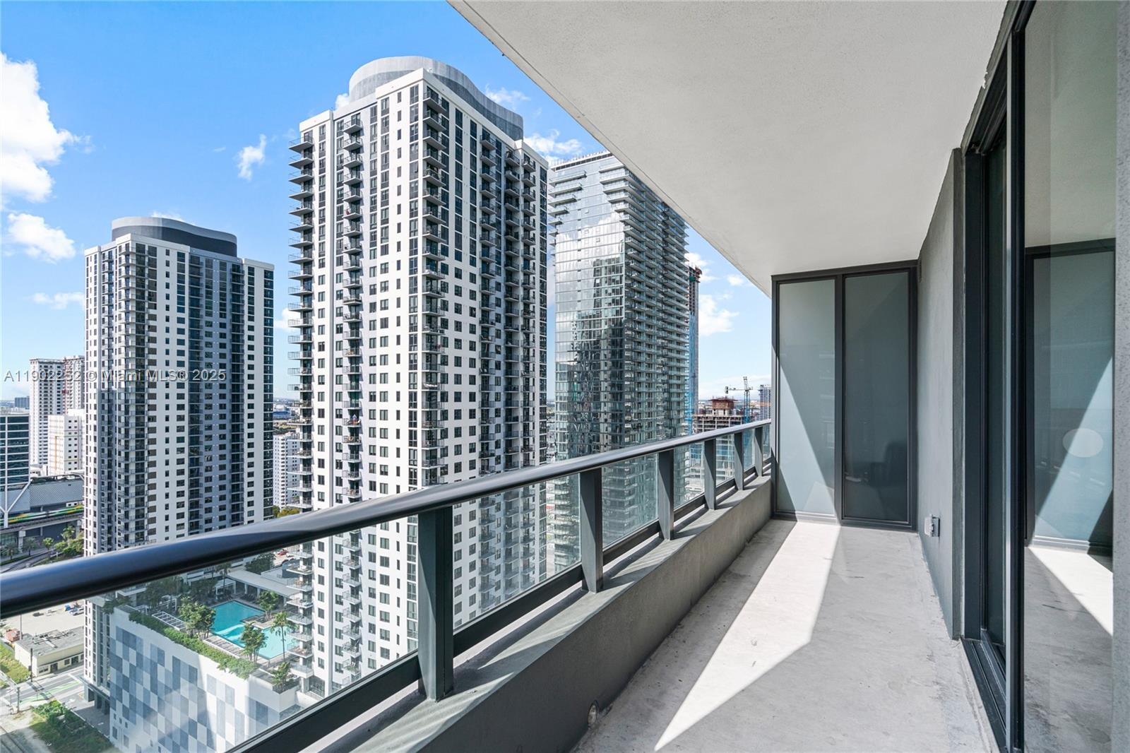 image Natiivo Gale Miami18