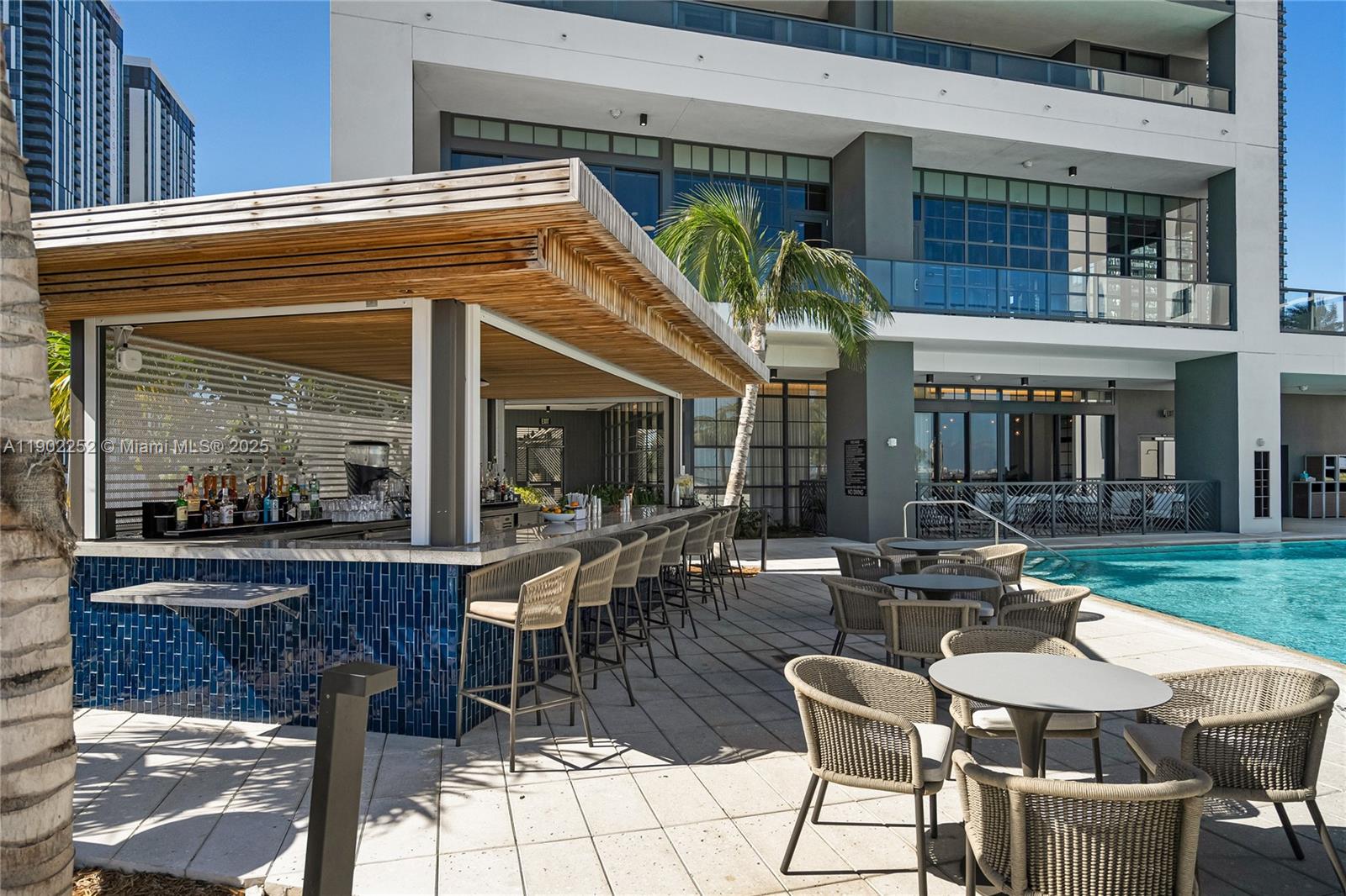 image Natiivo Gale Miami29