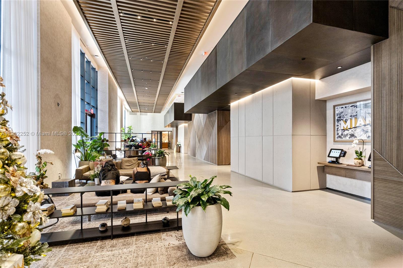 image Natiivo Gale Miami37