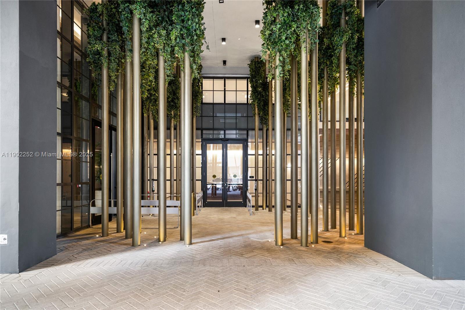 image Natiivo Gale Miami38