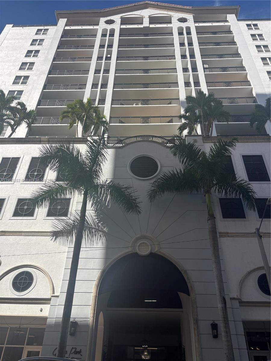 357 Almeria Ave #906