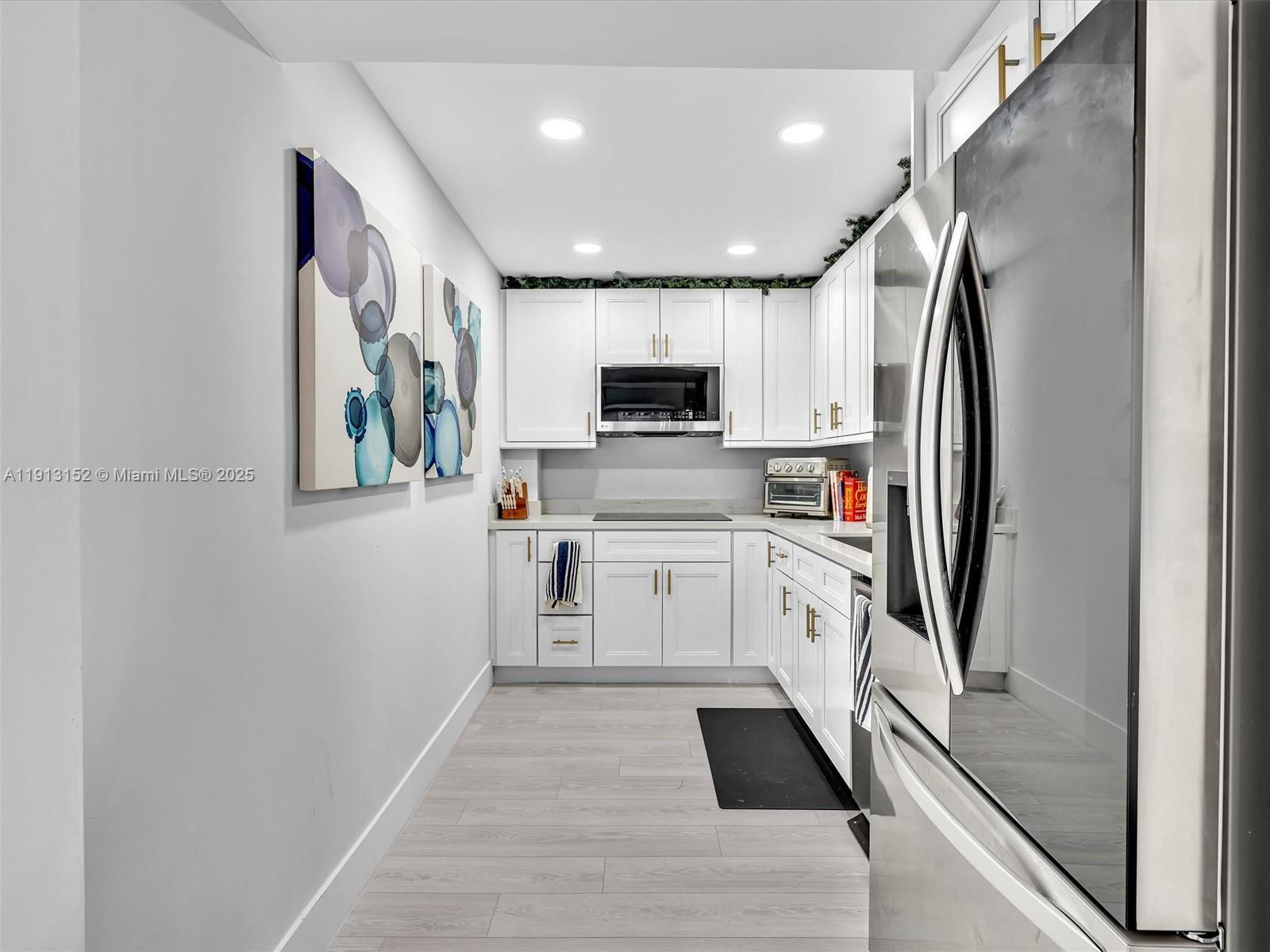 1865 79th St Csw #PH-H North Bay Village, FL 33141