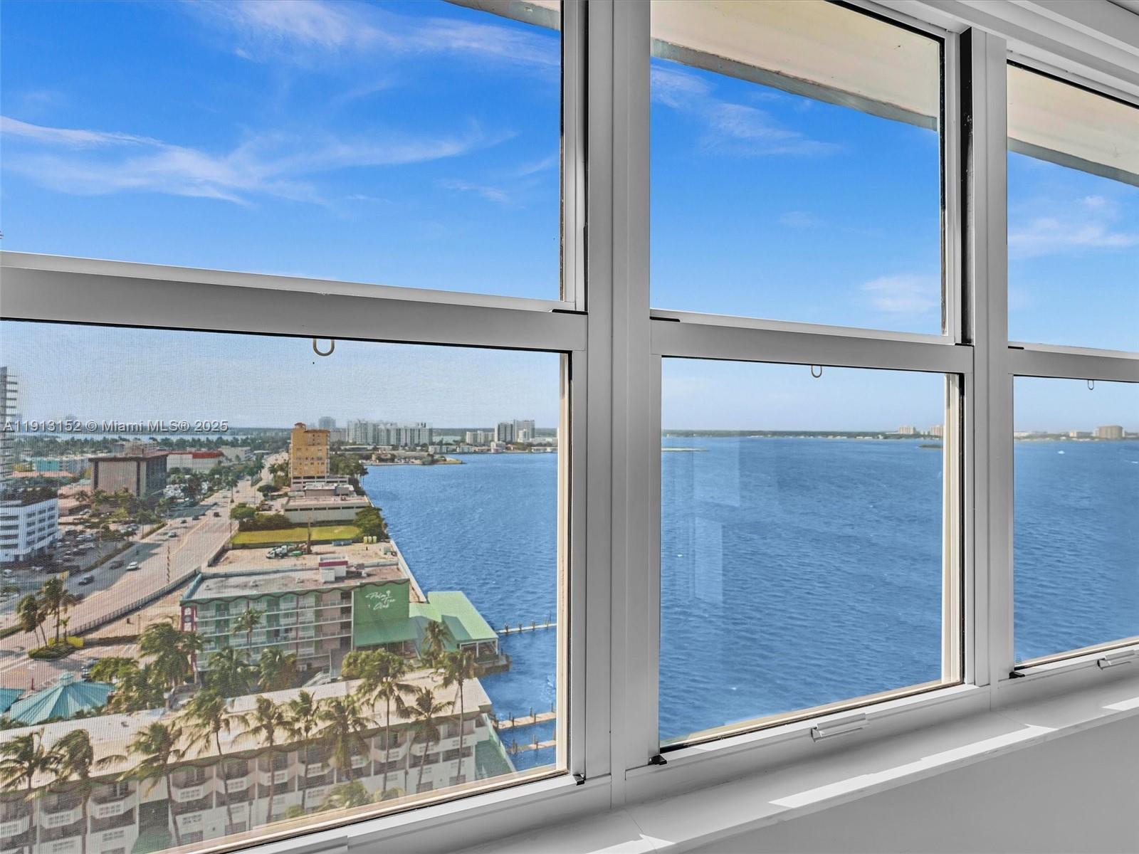 1865 79th St Csw #PH-H North Bay Village, FL 33141