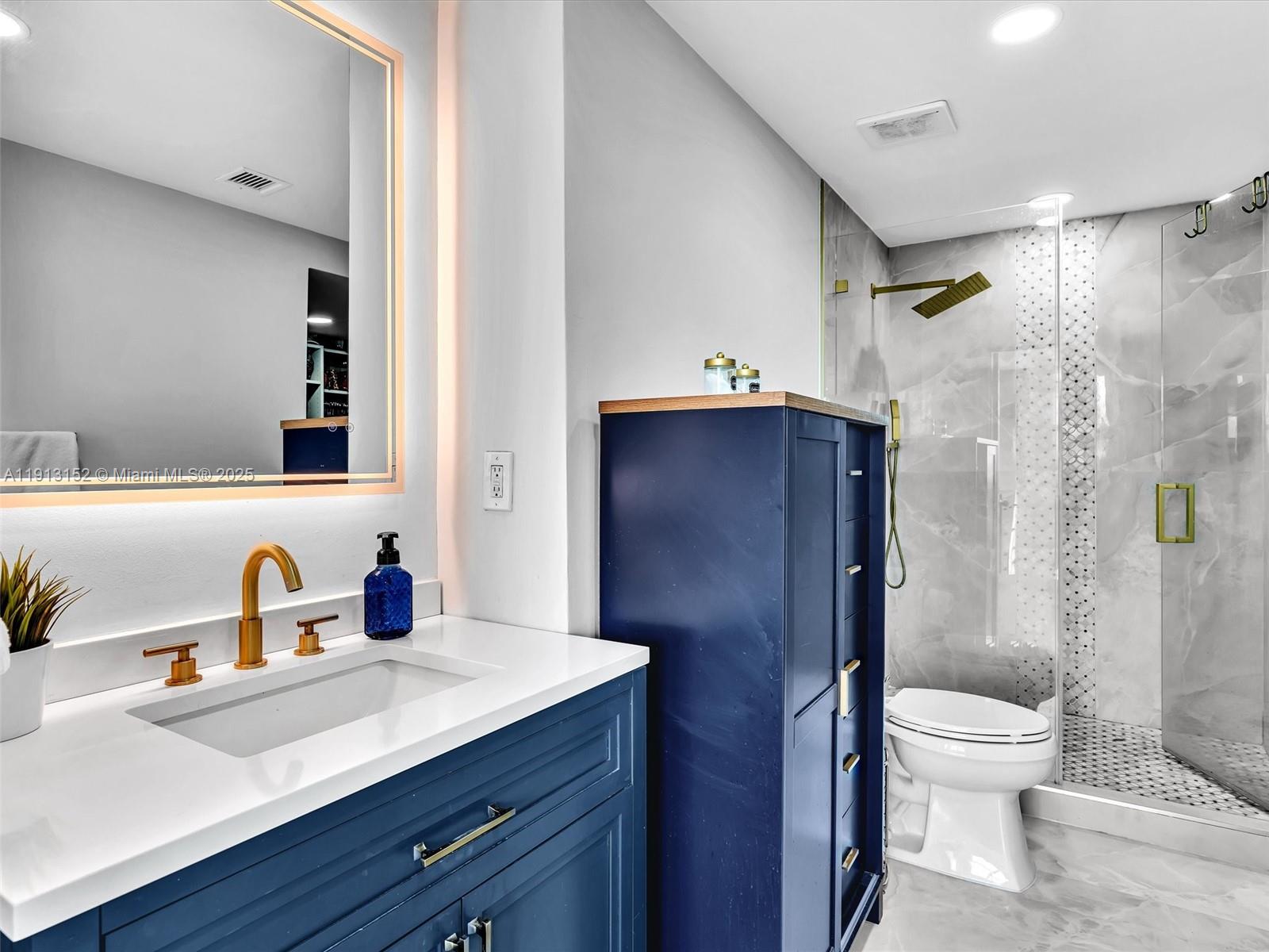 1865 79th St Csw #PH-H North Bay Village, FL 33141