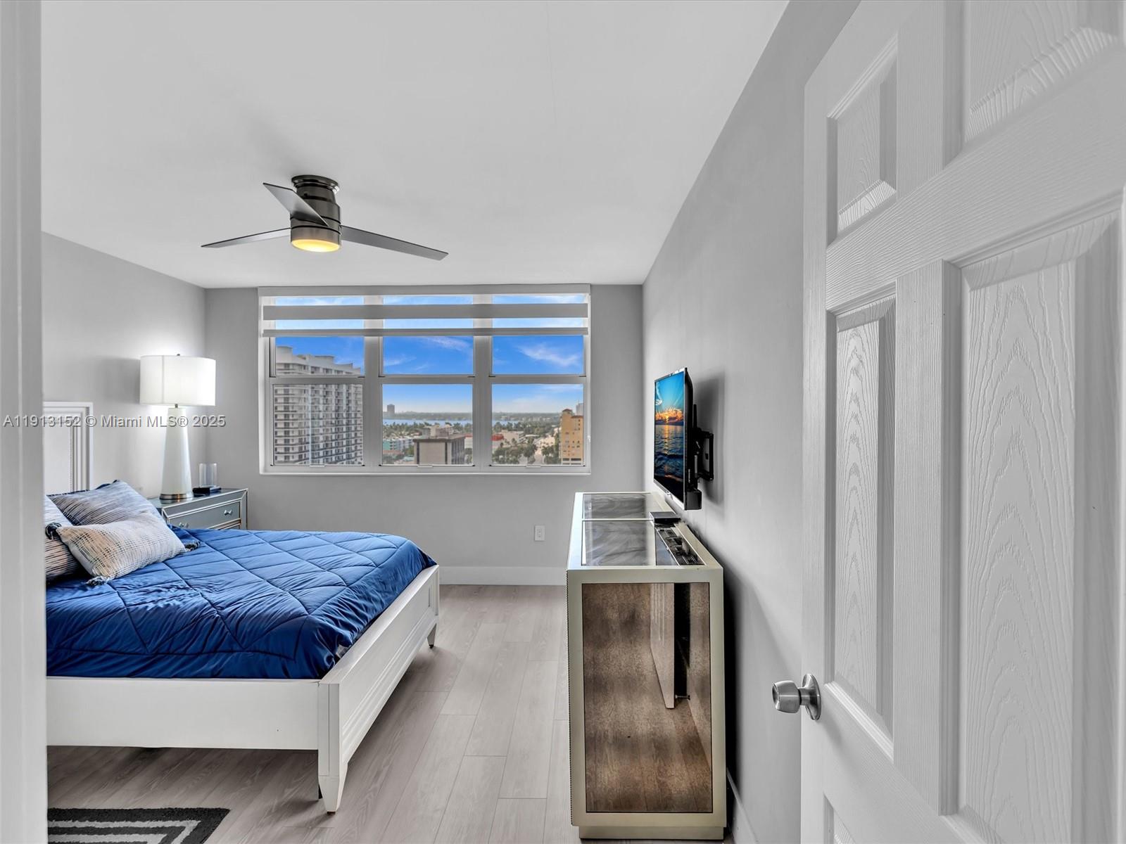 1865 79th St Csw #PH-H North Bay Village, FL 33141