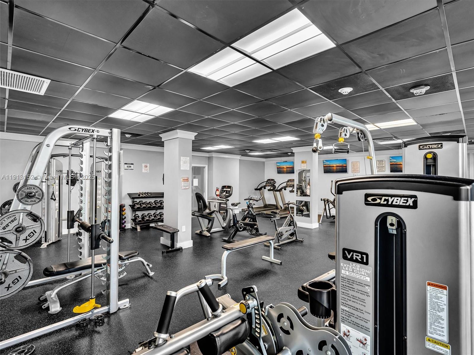 1865 79th St Csw #PH-H North Bay Village, FL 33141