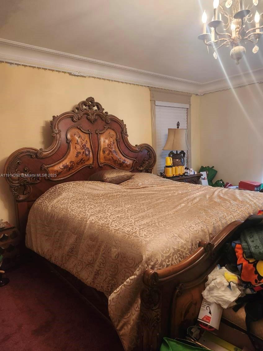 7945 Sunset Dr Miami, FL 33143