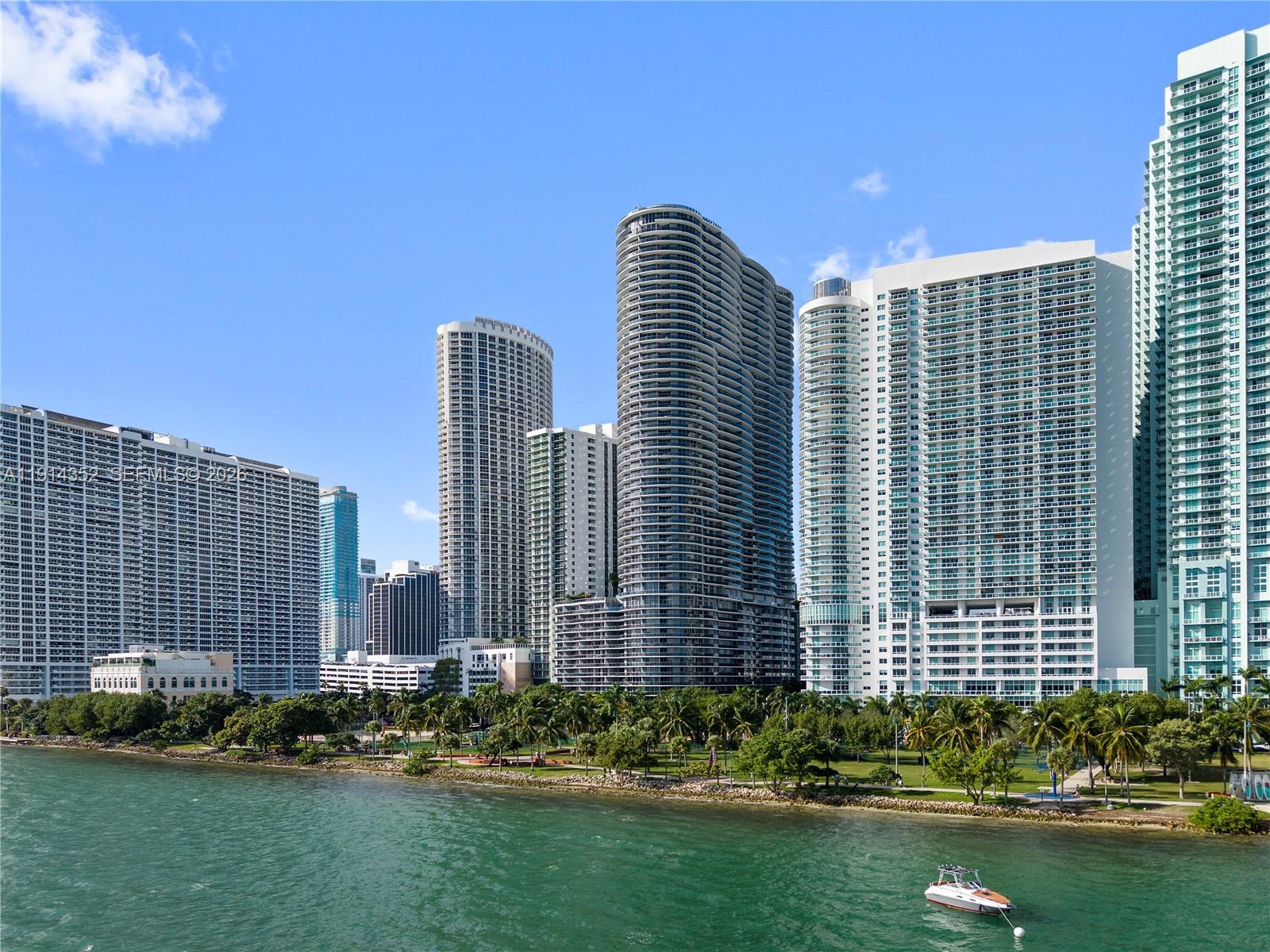 image Aria on the Bay58