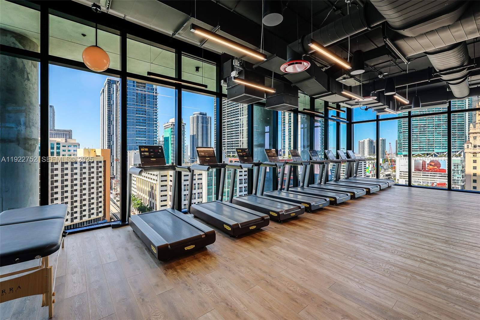 image The Elser Hotel & Residences13