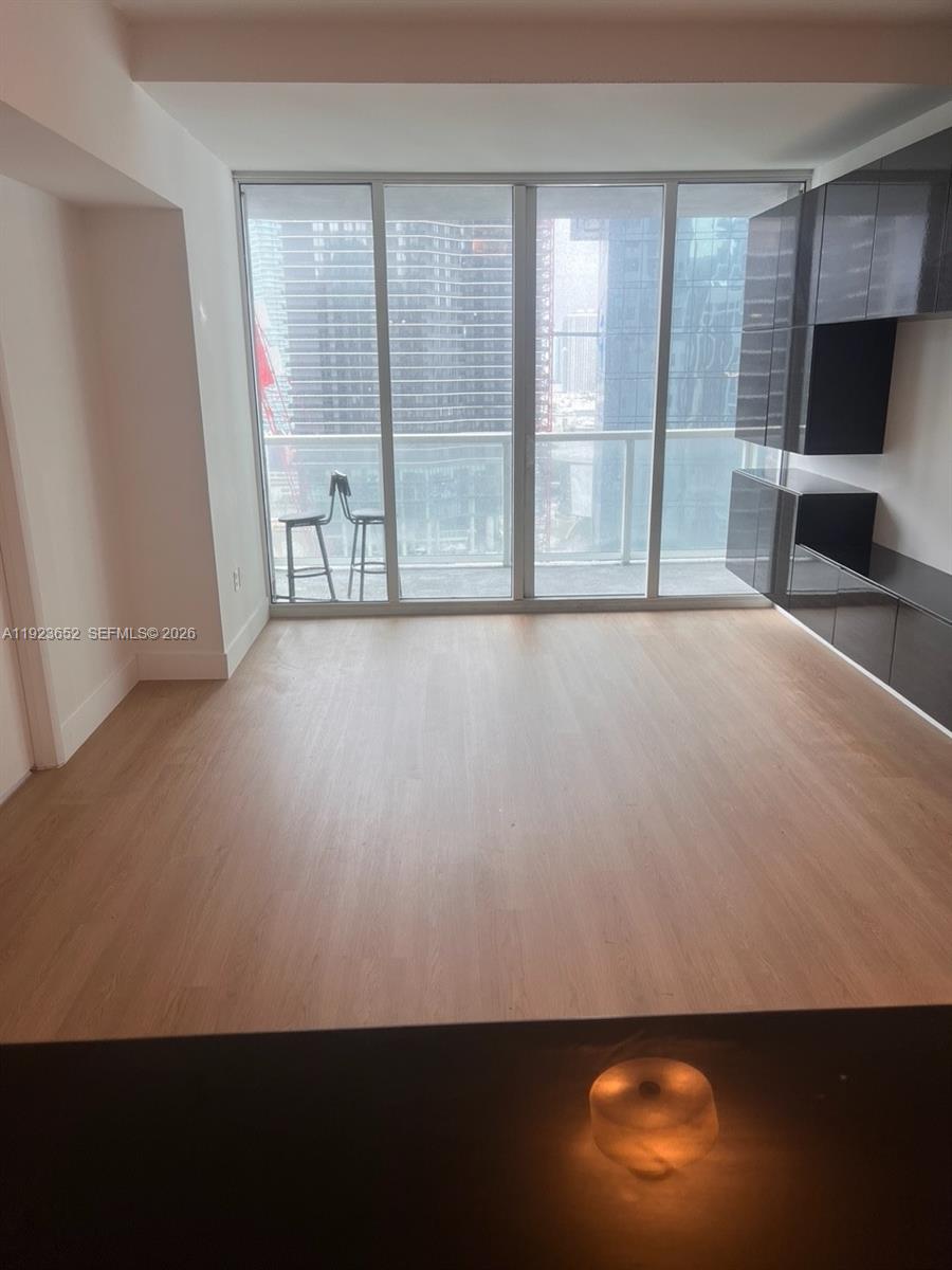 image Vizcayne South1