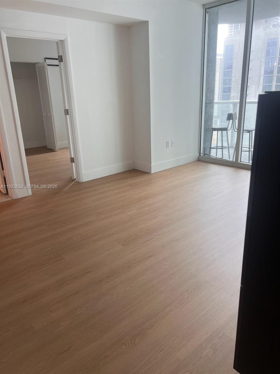 image Vizcayne South2