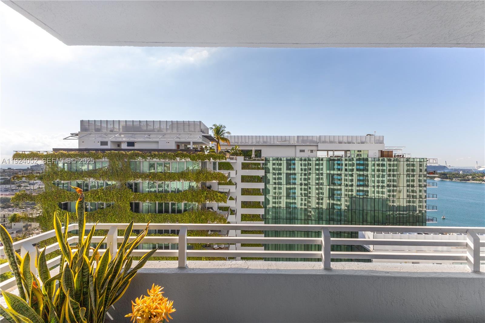 image The Waverly At South Beac10