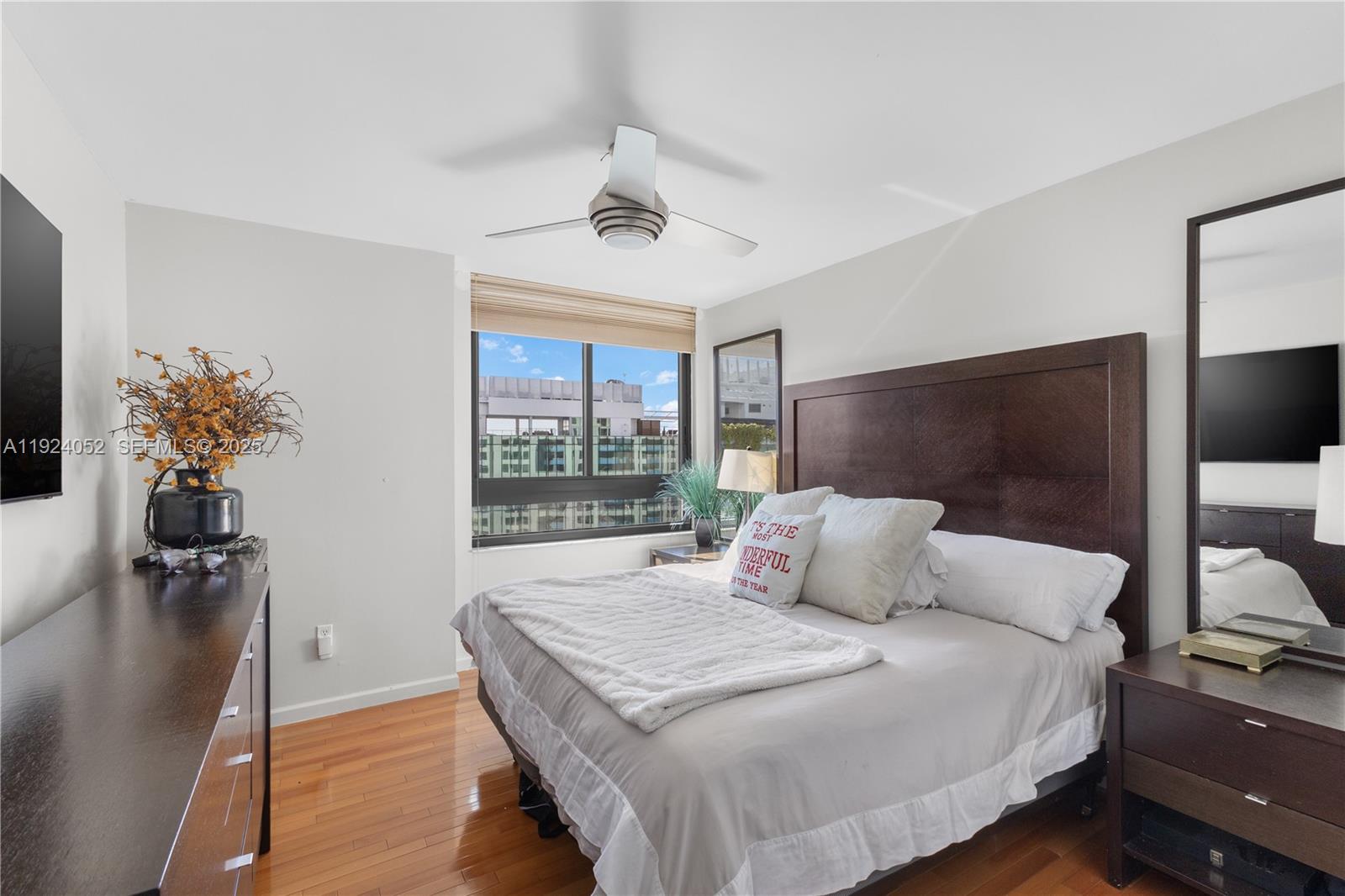 image The Waverly At South Beac13