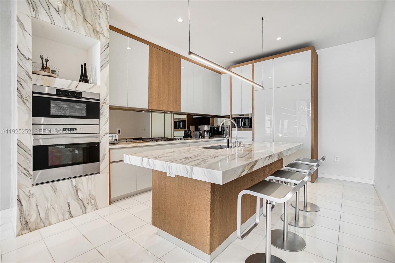 2821 S Bayshore Dr #15C Miami, FL 33133