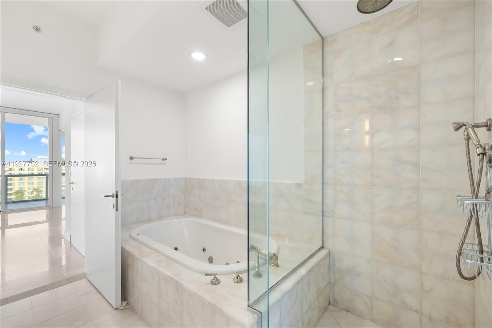 50 S Pointe Dr #1107 Miami Beach, FL 33139