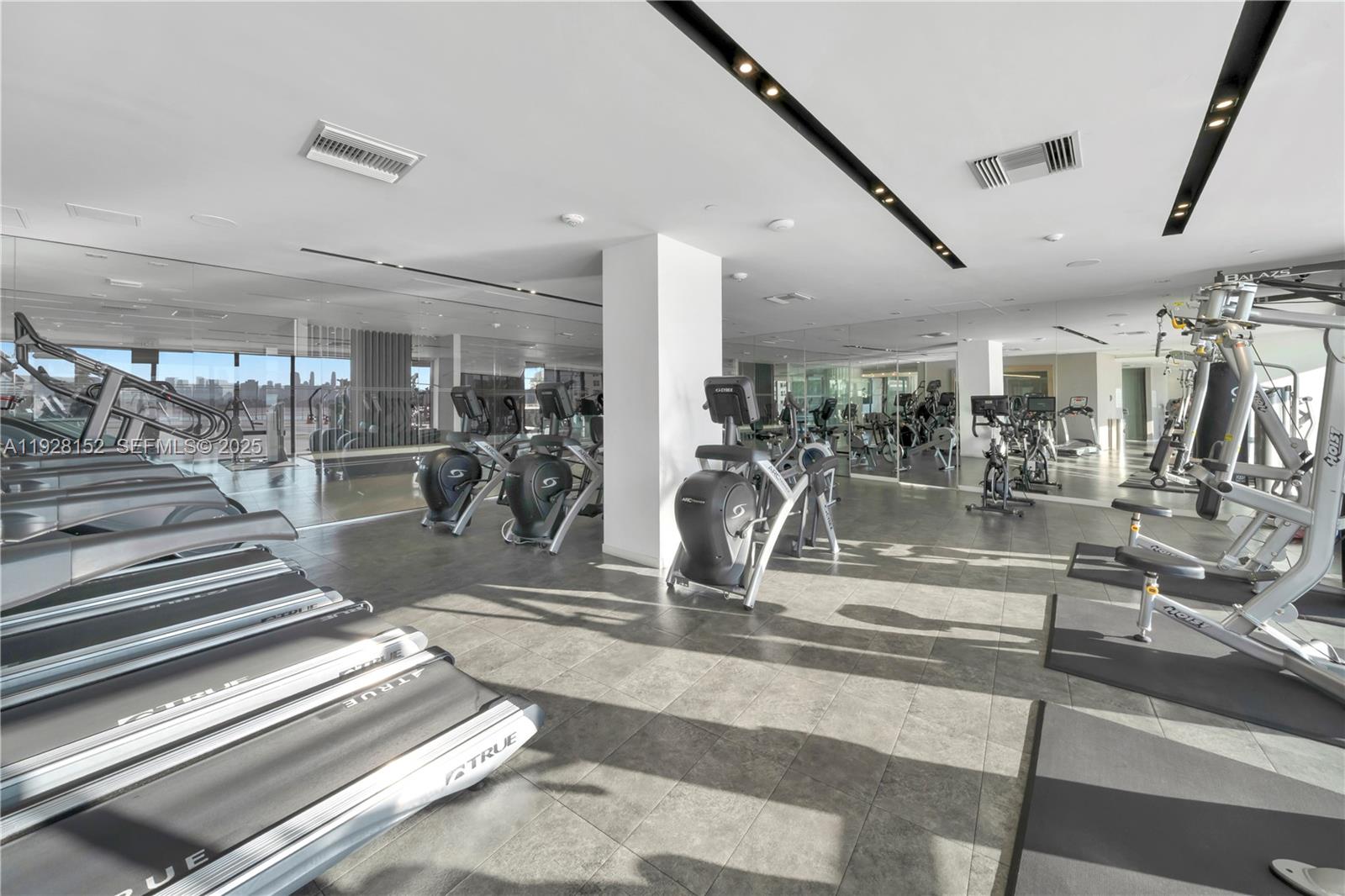 9 Island Ave #609 Miami Beach, FL 33139