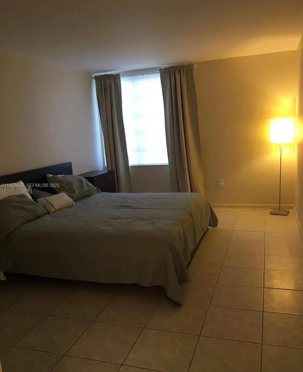250 180th Dr #159 Sunny Isles Beach, FL 33160