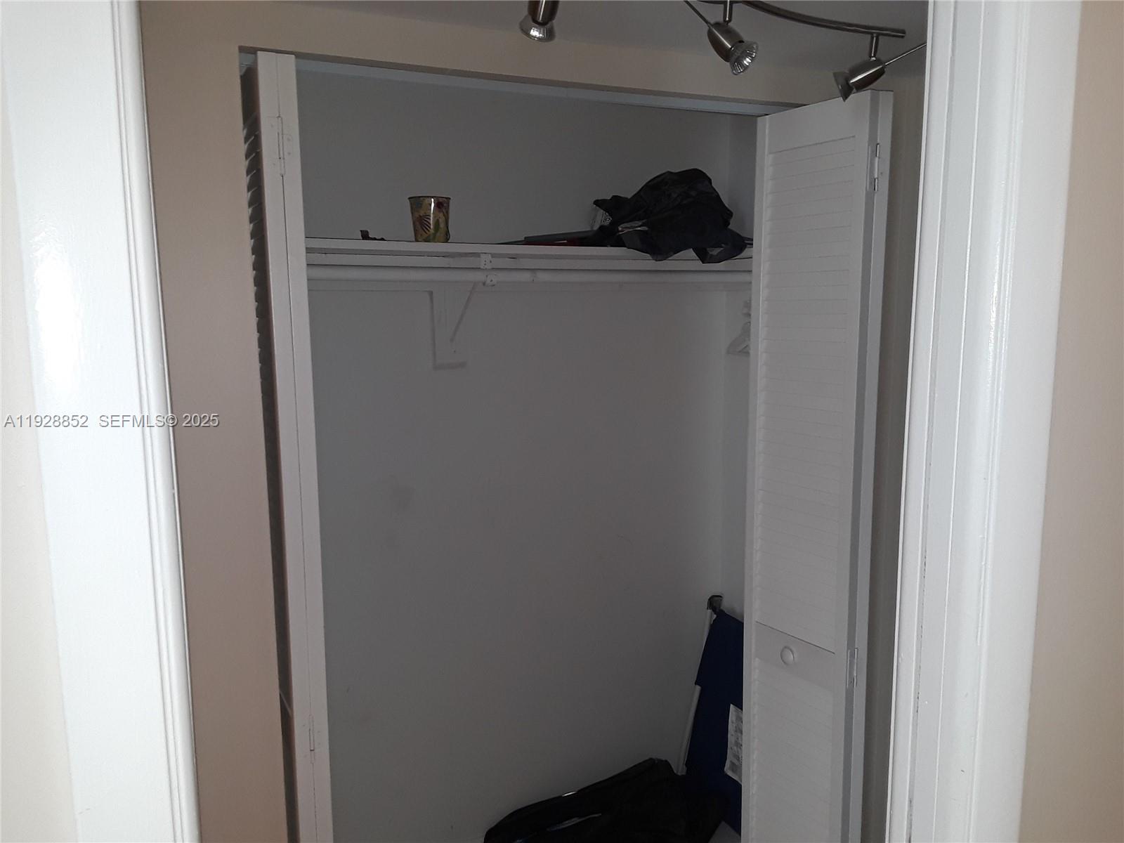 250 180th Dr #159 Sunny Isles Beach, FL 33160