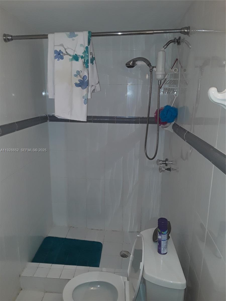 250 180th Dr #159 Sunny Isles Beach, FL 33160