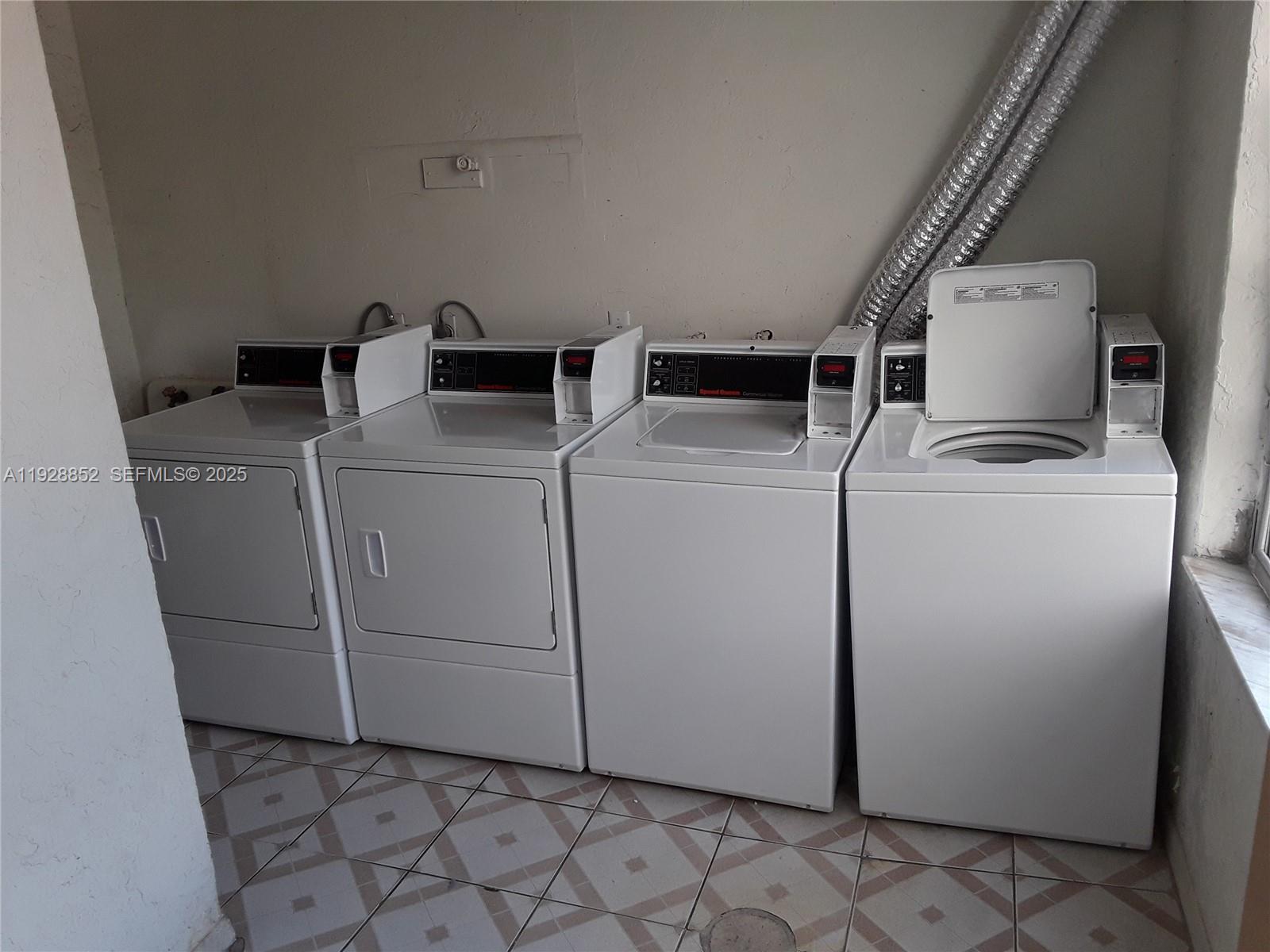 250 180th Dr #159 Sunny Isles Beach, FL 33160