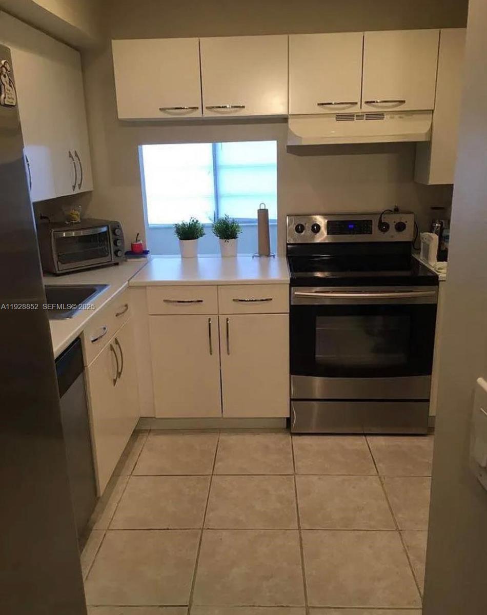 250 180th Dr #159 Sunny Isles Beach, FL 33160