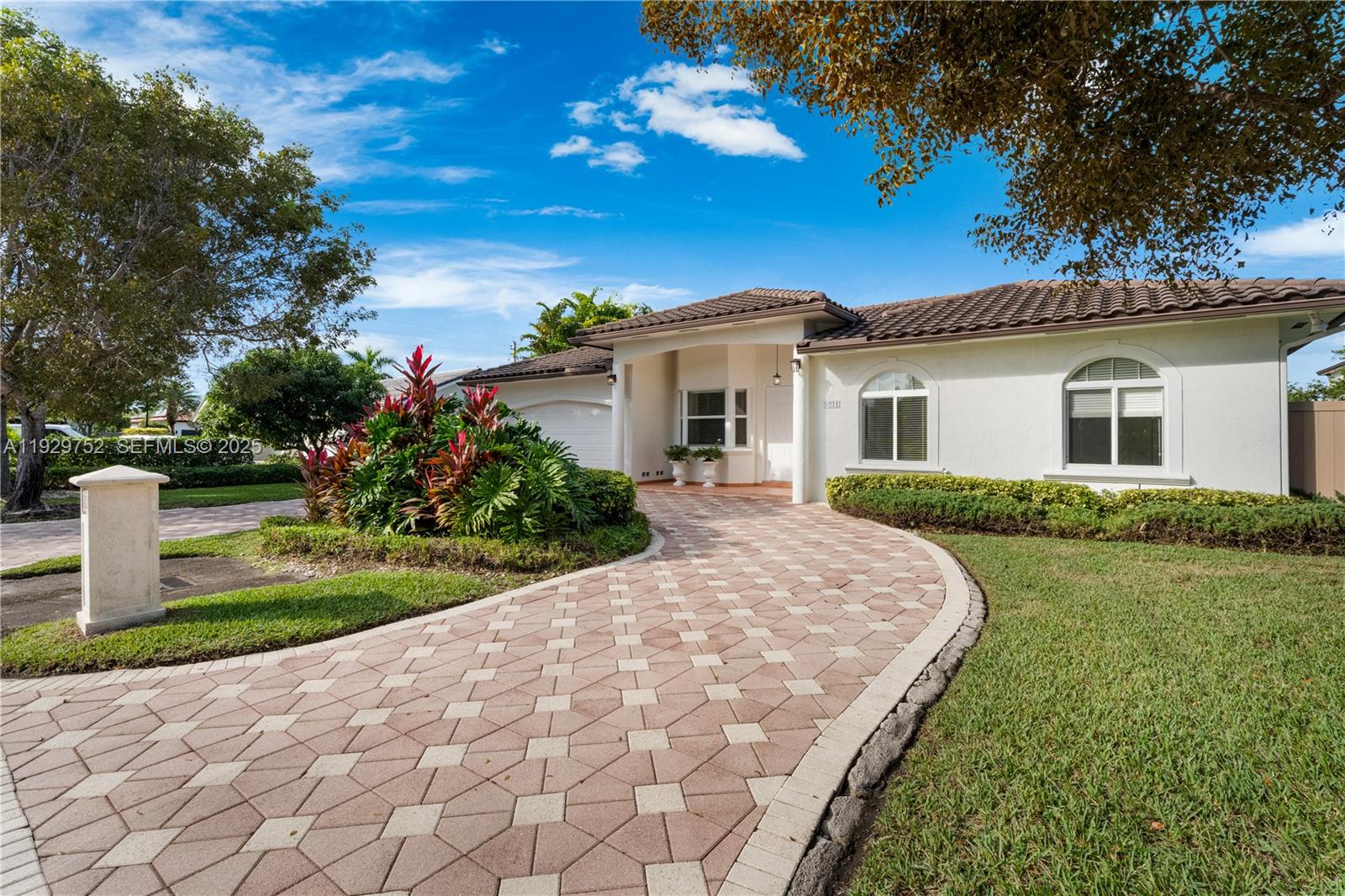 9221 SW 170th Ln Palmetto Bay, FL 33157