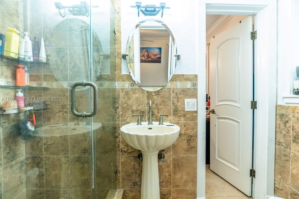 6541 Lake Como Ter Miami Lakes, FL 33014