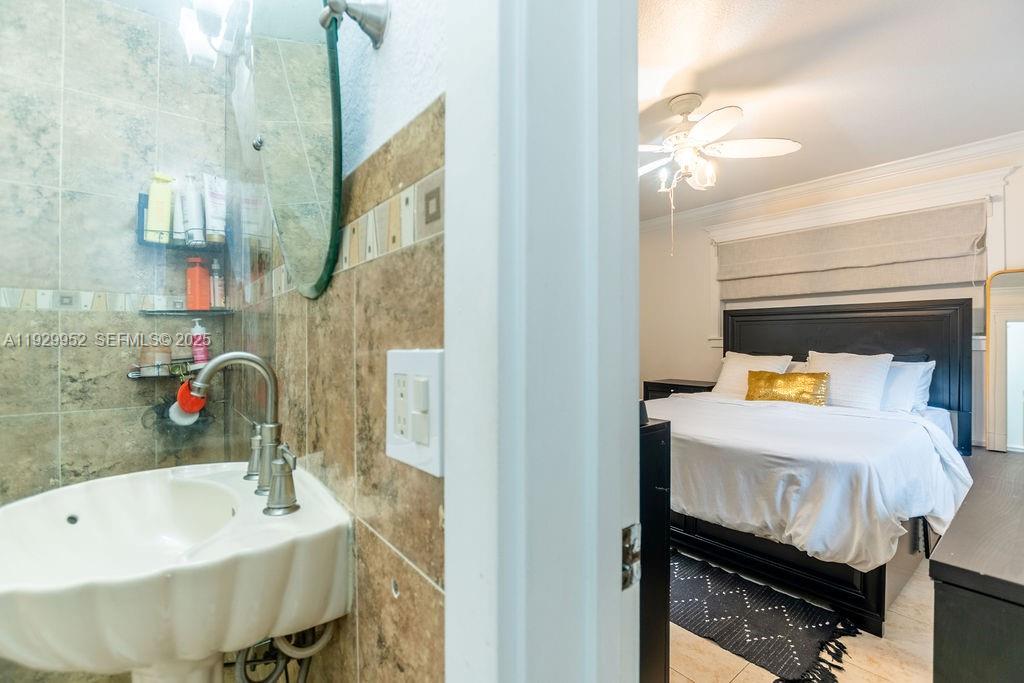 6541 Lake Como Ter Miami Lakes, FL 33014