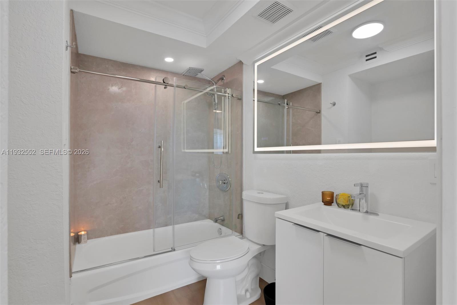 2020 NE 135th St #607 North Miami, FL 33181