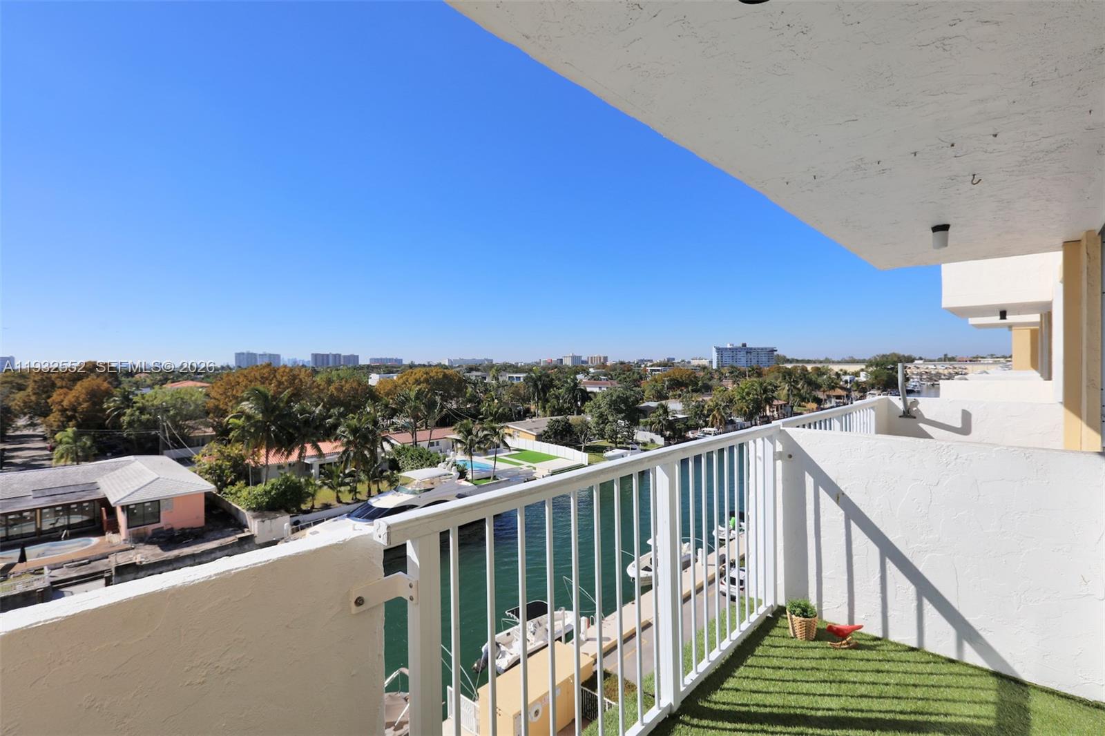 2020 NE 135th St #607 North Miami, FL 33181