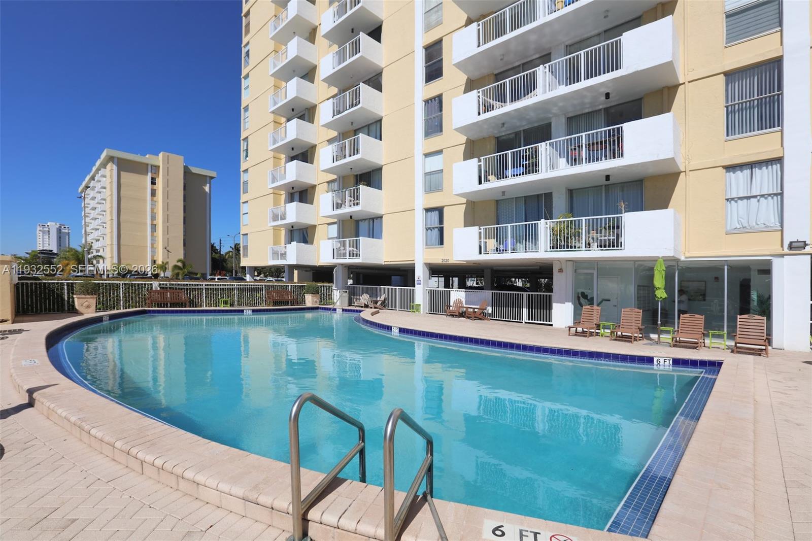 2020 NE 135th St #607 North Miami, FL 33181