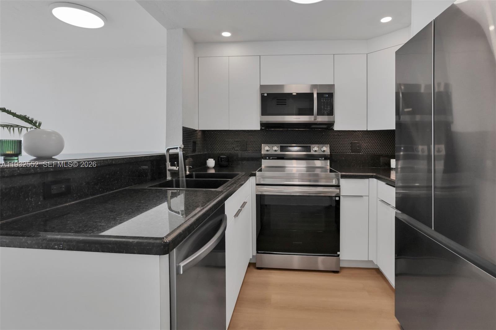 2020 NE 135th St #607 North Miami, FL 33181