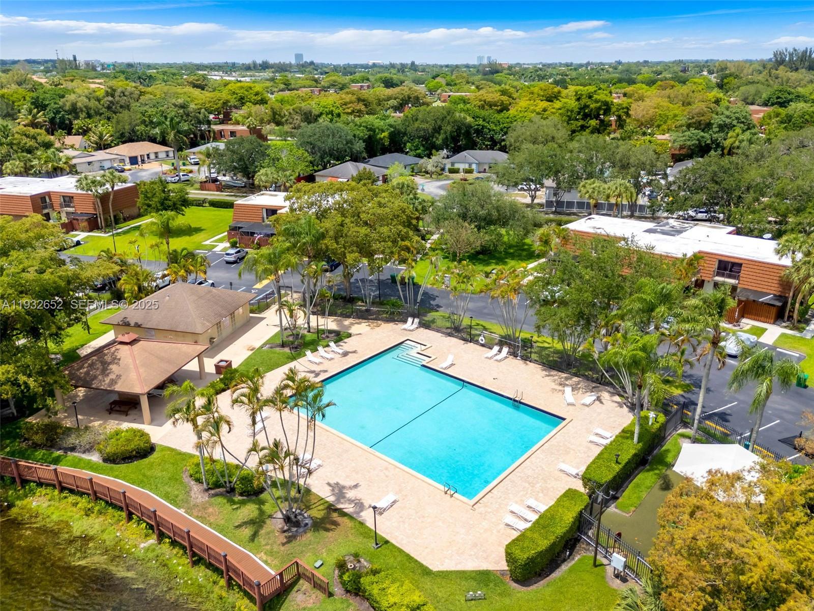 11903 SW 11th Ct Davie, FL 33325